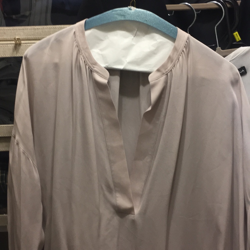 Over size dusty pink silk Vince blouse